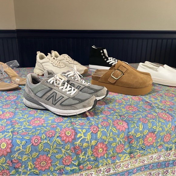 Heels - Picture 2 of 2